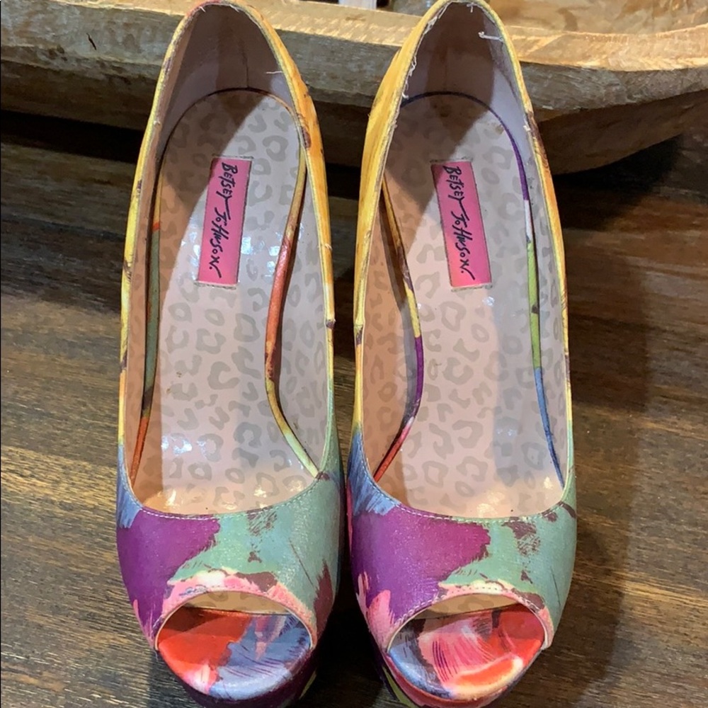 Betsey Johnson Bridgitt Platform